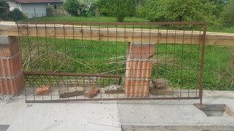 Železný plot 2ks