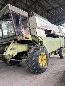 Kombajn E 517
