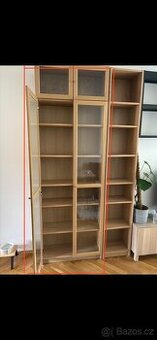 Knihovna Billy s dvierkami, IKEA