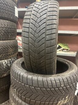 Zimní pneumatiky 245/45 R21 104V