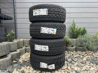 225/40 R18 - 1