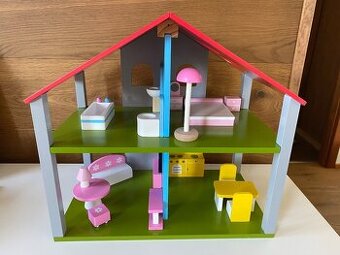 Dřevěný domeček pro panenky
