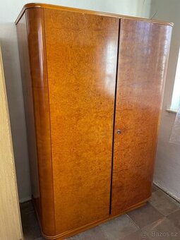 Postel a skříně - 1