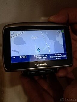 Navigace Tomtom + drzak + pouzdro