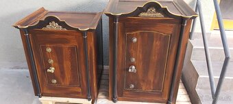 Trezor  Wien RV. 1880  + barokní břichatka + barokní sekreta