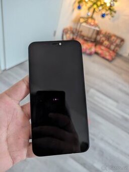 Displej na iPhone 11 nový