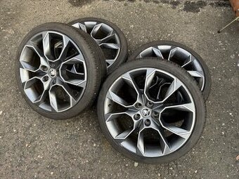 Sada ALU kol Škoda Octavia RS - XTREME R19" s letními pneu