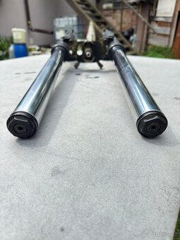 přední teleskopická vidlice k BMW K1100 RS