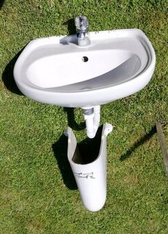 umyvadlo Jika 50 cm s baterií zn. Titania