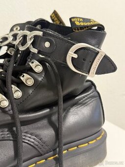 Dr. Martens kožené boty – téměř nové, vel. 40