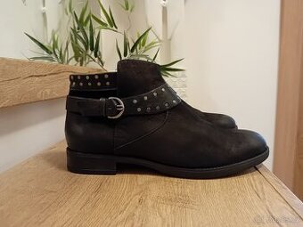 Baťa dámské kožené kotníkové boty vel. 42 nové