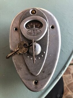 Spínací skříňka perak