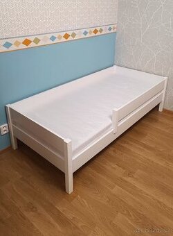 Dětská postel Lina 180×80 cm s matrací, masiv borovice