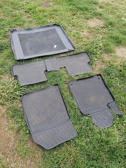 Peugeot 407 gumové koberce, vana kufru