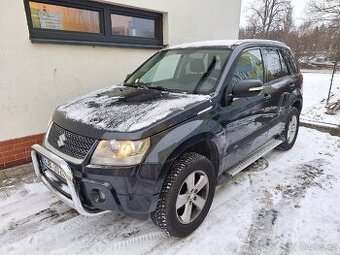 Suzuki Grand Vitara 2.4 benzin 4x4 - Ironman podvozek, tažné