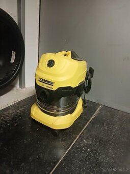 Vysavač Karcher WD4 Premium