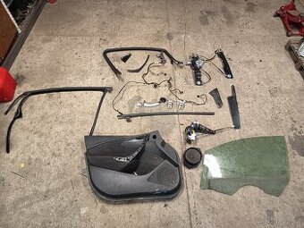 Opel Astra J řidičovy dveře