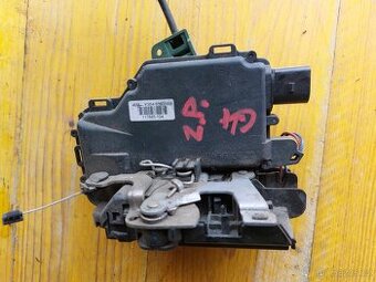 Zámek dveří Golf 4