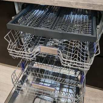 Vestavná myčka Beko 15 sad nadobi