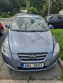 Kia Ceed 1.4 CVVT Benzin 80 Kw 2007 hatchback