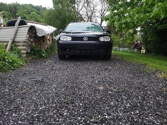 Golf 4 1.6 sr 74kw náhradní díly