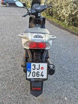 Skutr Kymco agility 50 city