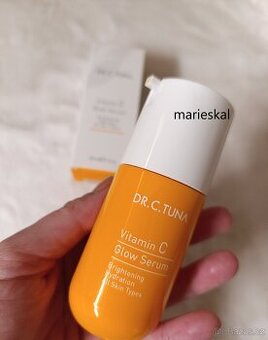 Dr. C. Tuna Vitamin C Glow sérum od Farmasi