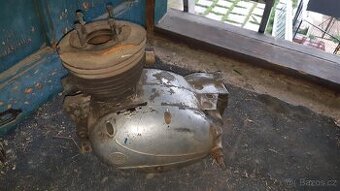 ČZ 125T