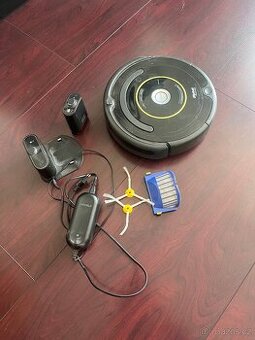 Robotický vysavač iRobot Roomba
