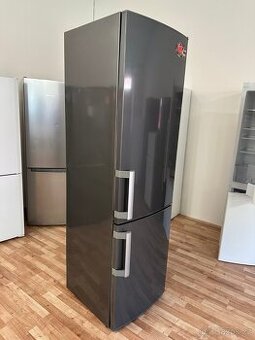 Lednice s mrazákem Aeg (221)