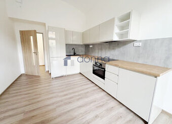 Pronájem bytu 2+kk, 44m², ul. Sinkulova, Praha 4 - Nusle, no