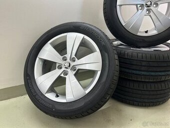 letní originál sada Škoda Superb III Triton 17”