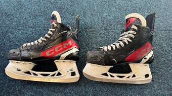 BAZAR - HRÁČSKÉ HOKEJOVÉ BRUSLE CCM JETSPEED FT670 SENIOR