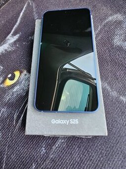 Samsung S 25 128gb úložiště