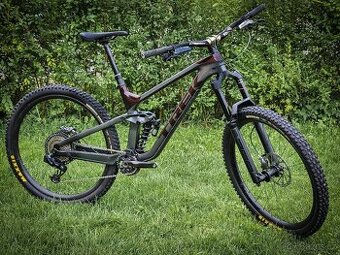 Trek Slash 9.8, vel. M/L