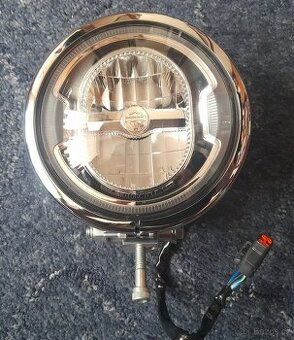 Harley Davidson Low Rider ST LED přední světlo TOP