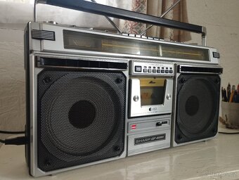 Radiomagnetofon SHARP GF8585H