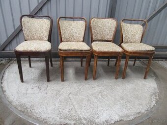 Nabízím designové židle Thonet. K renovaci. Původní stav. Je