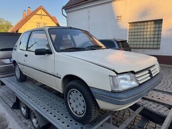 Peugeot 205 indiana