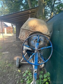 Míchačka na Maltu a beton