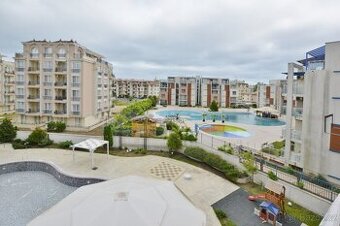 Zařízený apartmán 2+kk 67m² s prostornou terasou a výhledem - 1