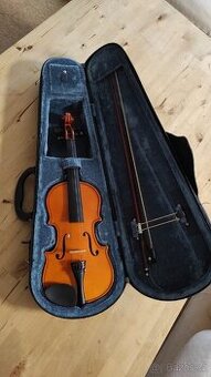 Housle Valencia V160 1/8