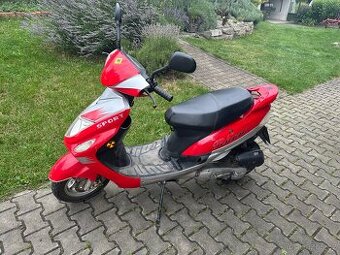 Skůtr 50ccm Rhon