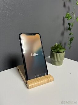 iPhone XR 64GB Pěkný stav