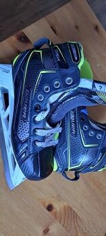 brankařské brusle Bauer GSX velikost 4EE