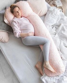 Jasmin český těhotenský a kojicí polštář Love Rose