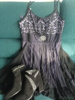 Dámské šaty +boty