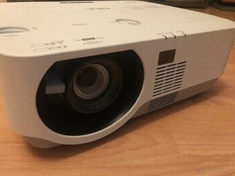 Výkonný Full HD Projektor NEC P502H