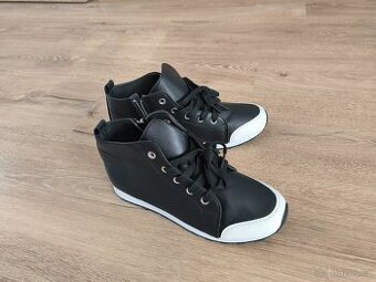 Dámské kotníkové tenisky