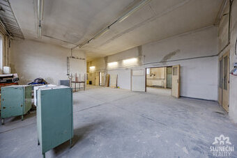 Pronájem skladových a výrobních prostor – 209 m², Uherský Br